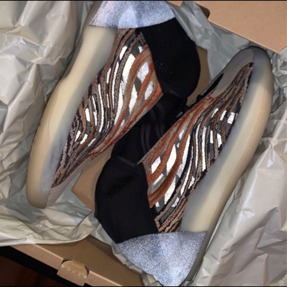 Yeezy QNTM